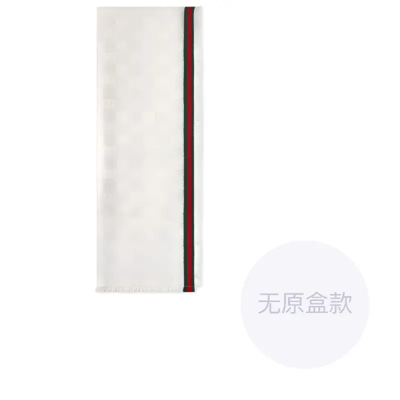 GUCCI Шаль из шелка тутового шелкопряда унисекс экрю, Ecru
GUCCI Шаль из шелка тутового шелкопряда унисекс экрю, Ecru