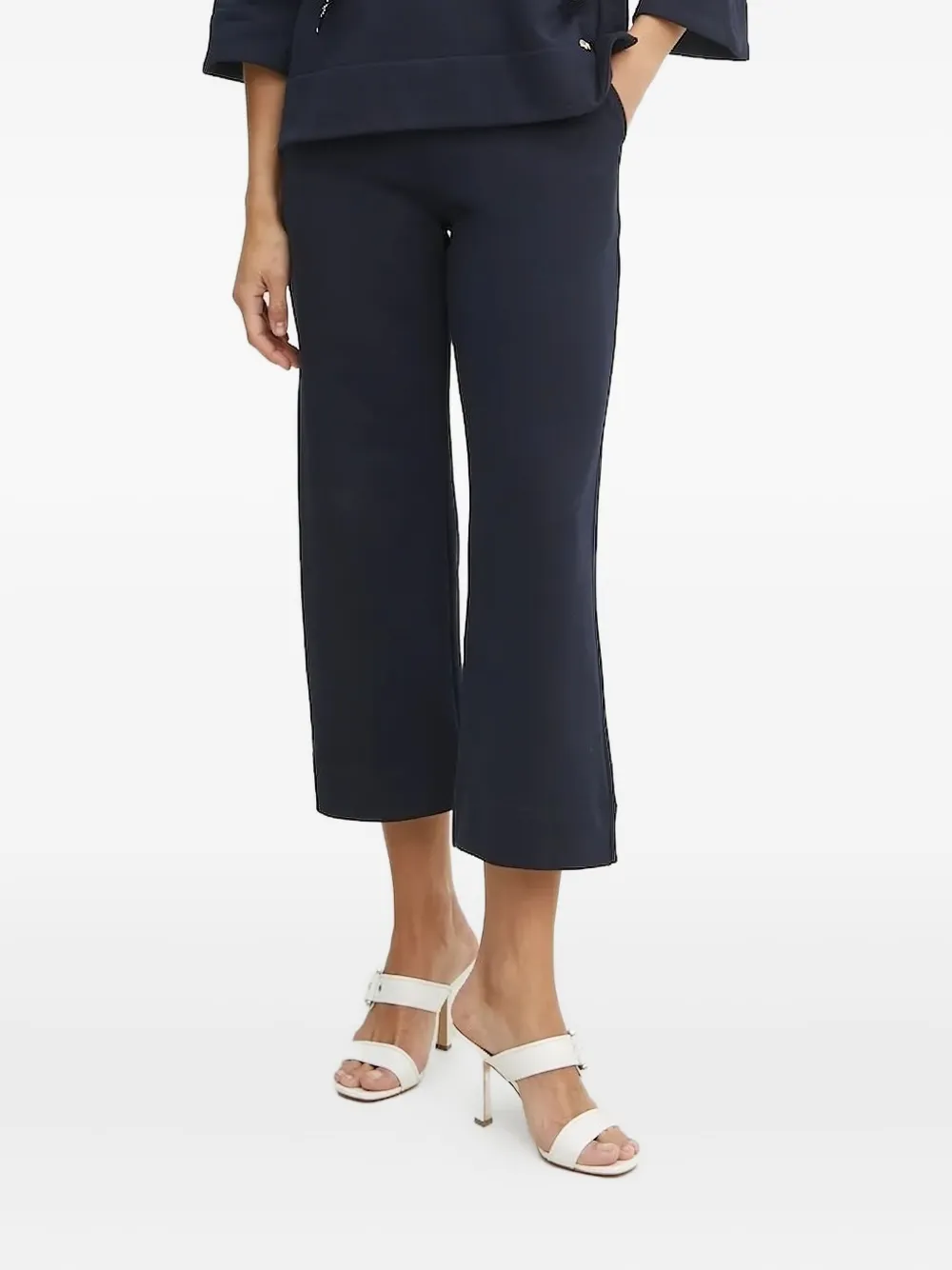 Укороченные брюки с кулиской LUISA SPAGNOLI, синий
Укороченные брюки с кулиской LUISA SPAGNOLI, синий