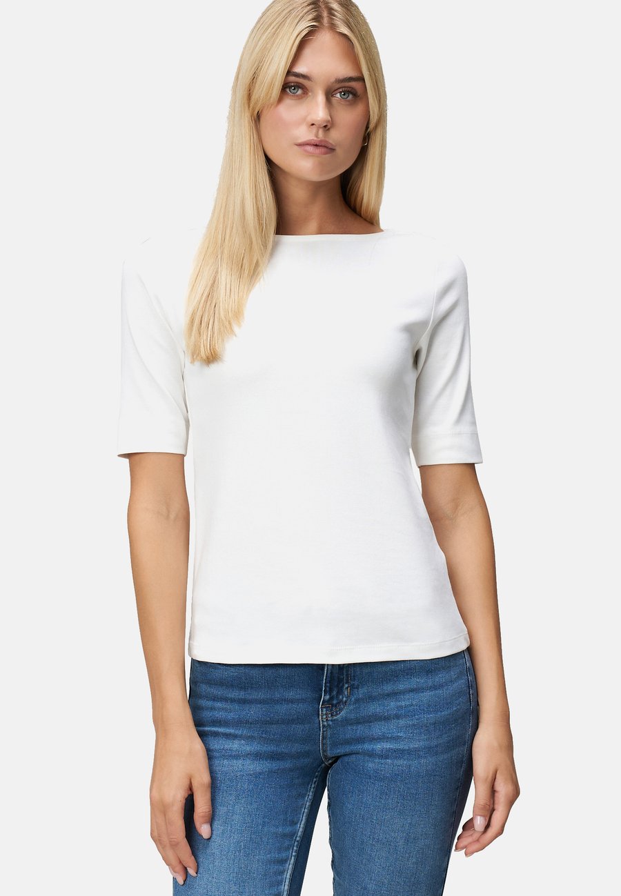 Футболка zero MIT U-BOOT AUSSCHNITT, Offwhite/White
Футболка zero MIT U-BOOT AUSSCHNITT, Offwhite/White