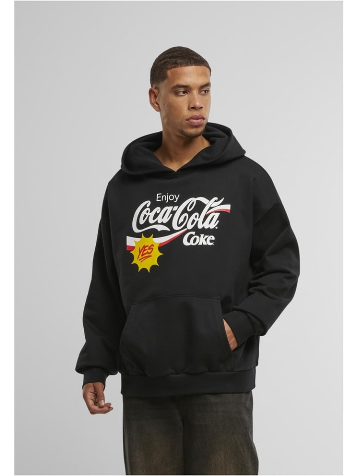 Толстовка Coca Cola Refreshed Oversize Hoodie черного цвета Merchcode
Толстовка Coca Cola Refreshed Oversize Hoodie черного цвета Merchcode