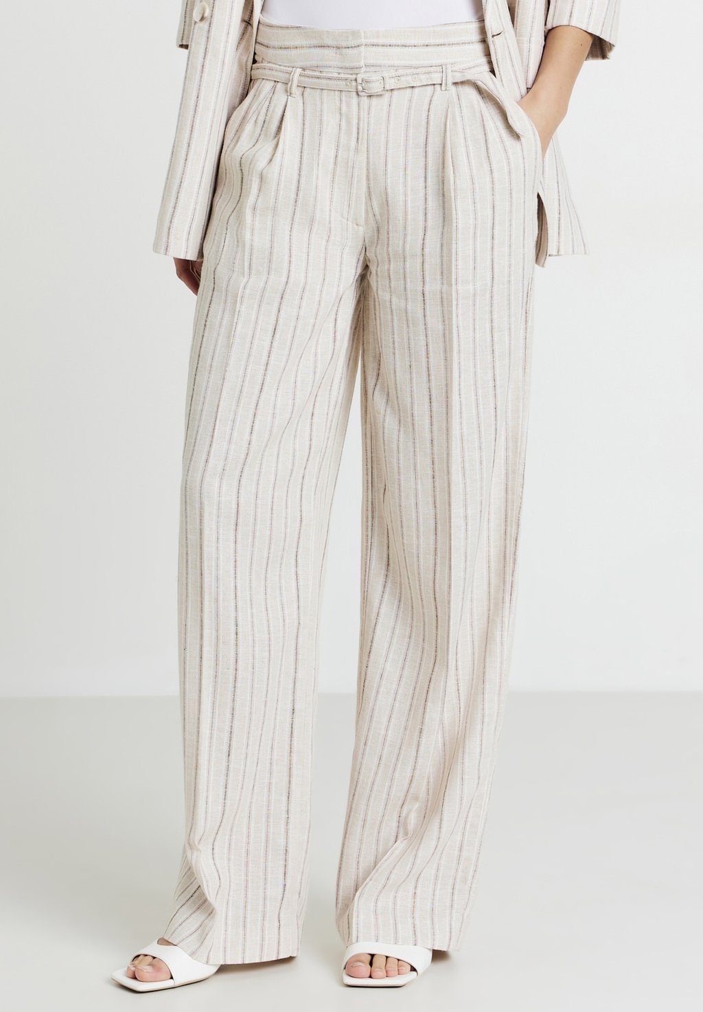 Брюки Calliope, цвет Var Tortora Chiaro
Брюки Calliope, цвет Var Tortora Chiaro