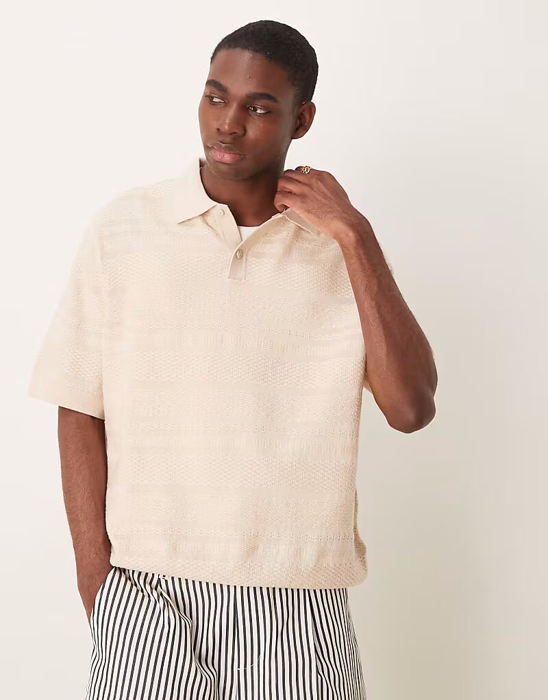 Поло Selected Homme из трикотажной фактуры кремового цвета
Поло Selected Homme из трикотажной фактуры кремового цвета