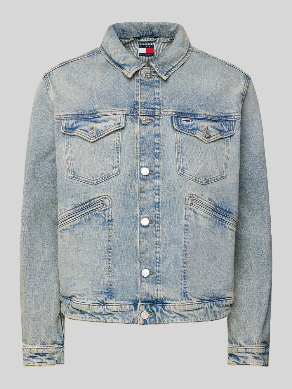 Джинсовая куртка прямого кроя из хлопковой смеси Tommy Jeans, светло-голубой
Джинсовая куртка прямого кроя из хлопковой смеси Tommy Jeans, светло-голубой