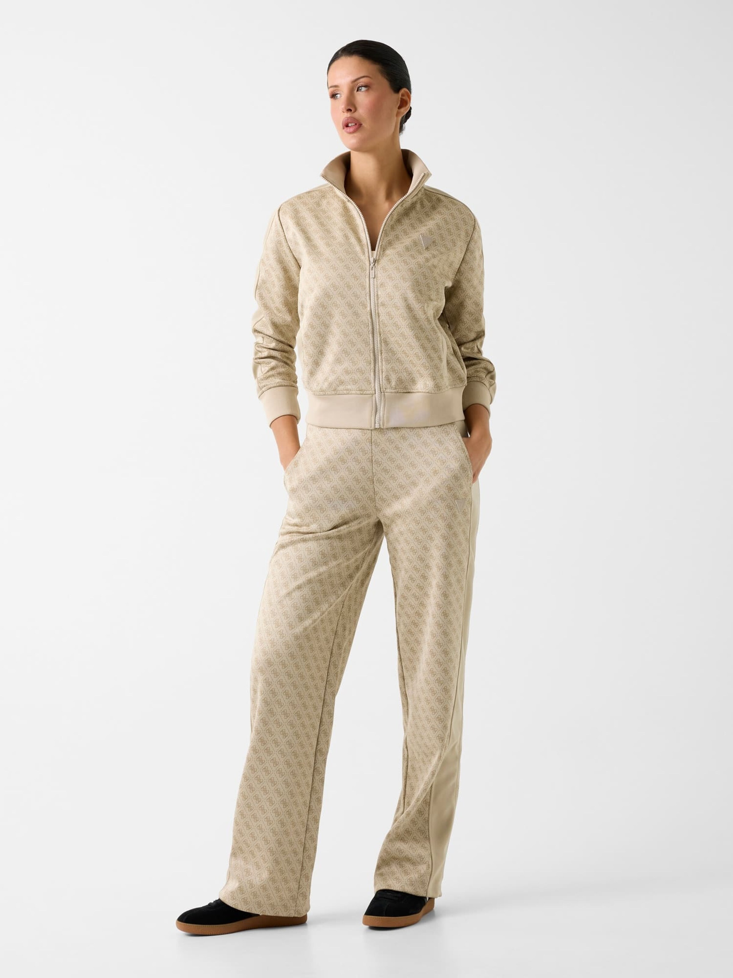 GUESS Худи на молнии в бежевом цвете
GUESS Худи на молнии в бежевом цвете