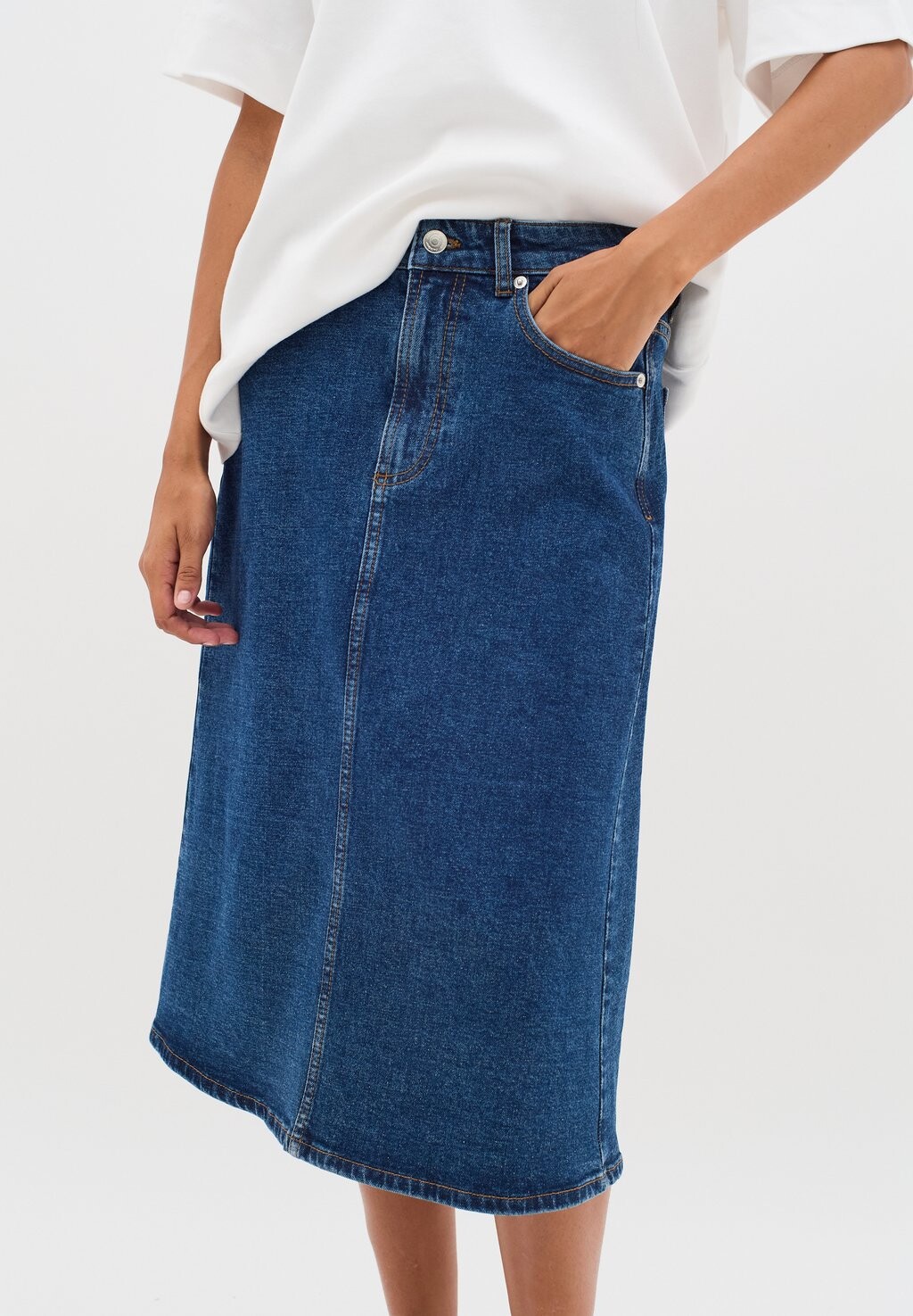 Юбка из денима SALINEIW InWear, темно-синий деним
Юбка из денима SALINEIW InWear, темно-синий деним