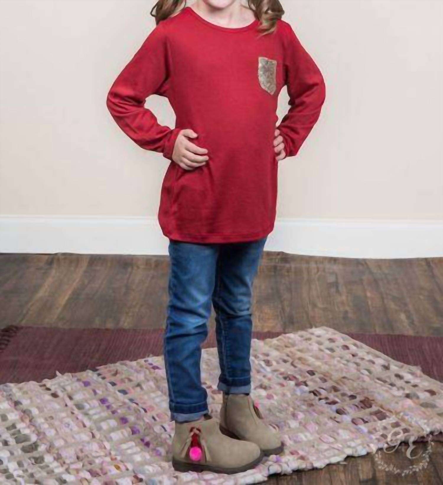 Топ с длинными рукавами и пайетками для девочек в красном цвете Southern Grace
Топ с длинными рукавами и пайетками для девочек в красном цвете Southern Grace