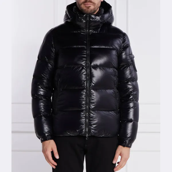 Пуховик Scott стандартного кроя Hetrego, черный
Пуховик Scott стандартного кроя Hetrego, черный