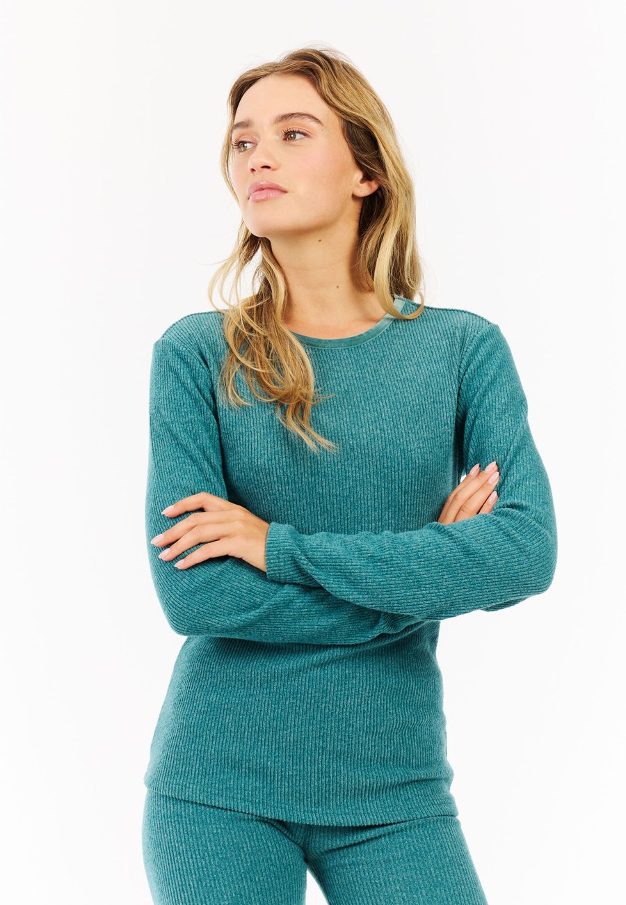 Топ Protest Long sleeved top, Rainstorm Blue/Blue
Топ Protest Long sleeved top, Rainstorm Blue/Blue