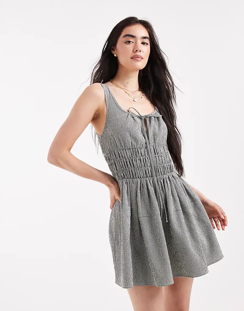 Мини-платье Daisy Street с присборенной талией в клетку гингем
Мини-платье Daisy Street с присборенной талией в клетку гингем