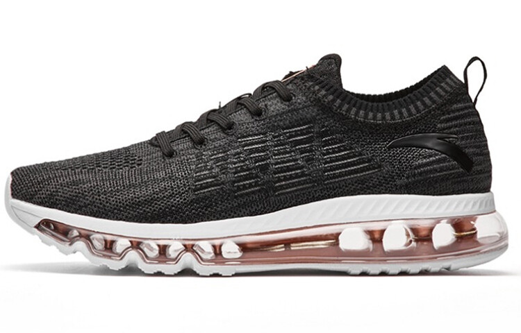 Коллекция беговых кроссовок для женщин с низким верхом, черного цвета Anta
Коллекция беговых кроссовок для женщин с низким верхом, черного цвета Anta