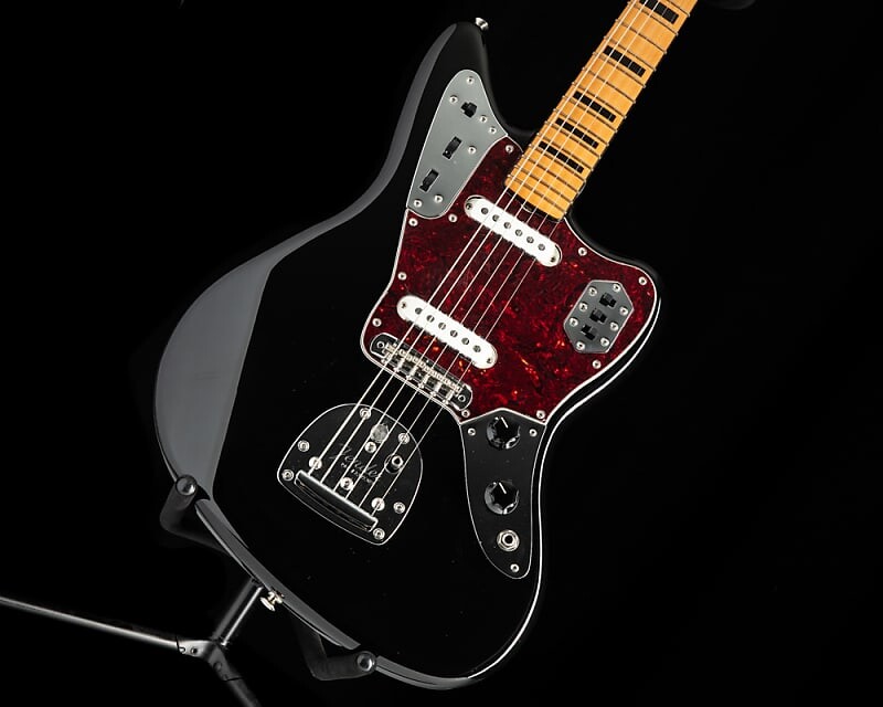 Электрогитара Fender Vintera II '70s Jaguar Black
Электрогитара Fender Vintera II '70s Jaguar Black