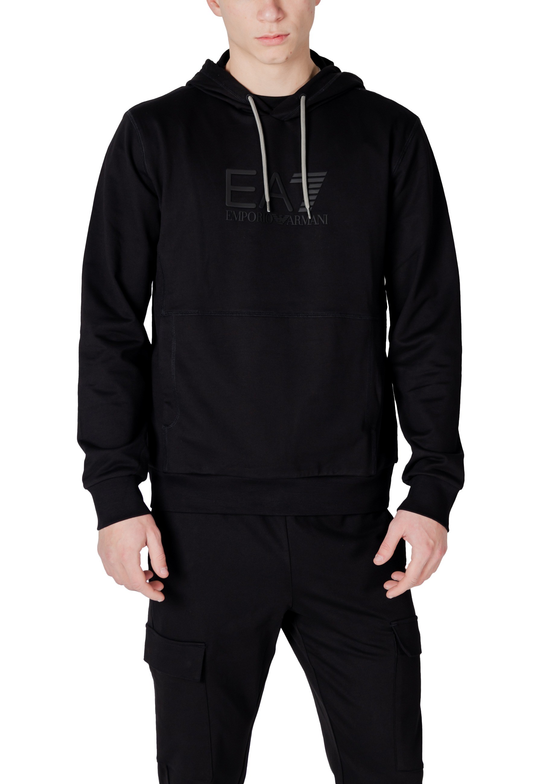 Толстовки EA7
Толстовки EA7