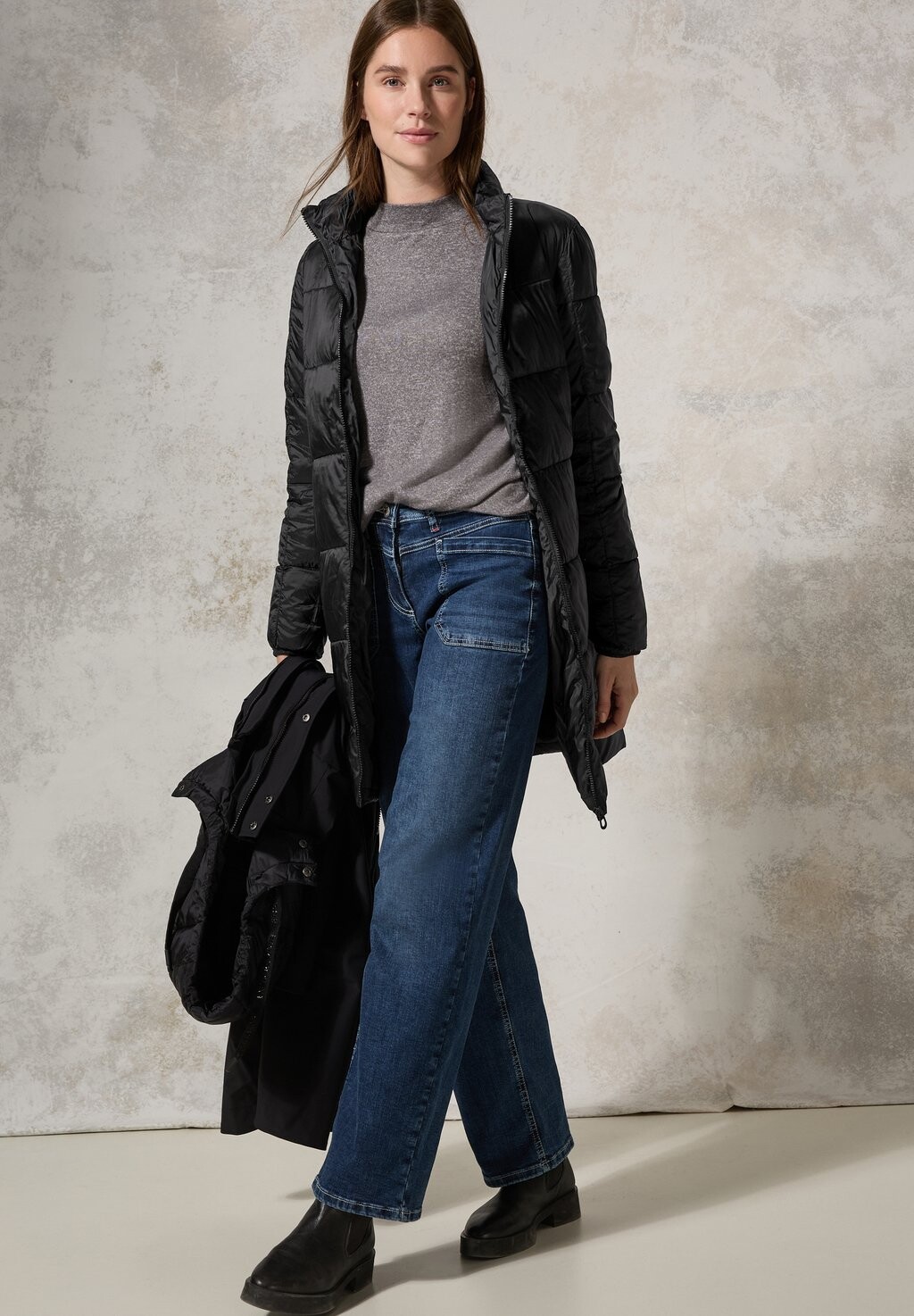 Тренчкот 2-IN-1 Cecil, черный
Тренчкот 2-IN-1 Cecil, черный