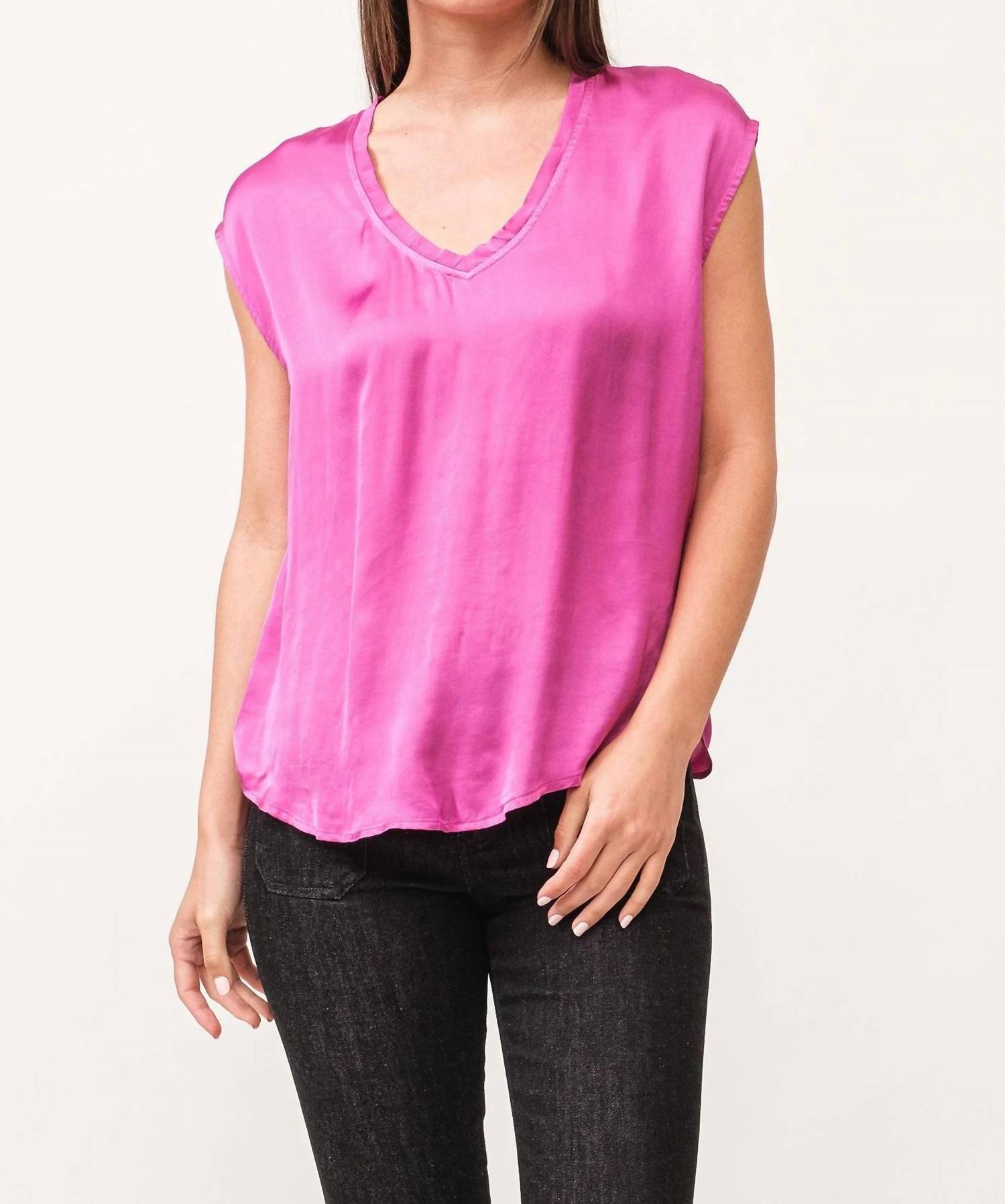 Янис Дахила Топ в лиловом цвете DEAR JOHN DENIM
Янис Дахила Топ в лиловом цвете DEAR JOHN DENIM