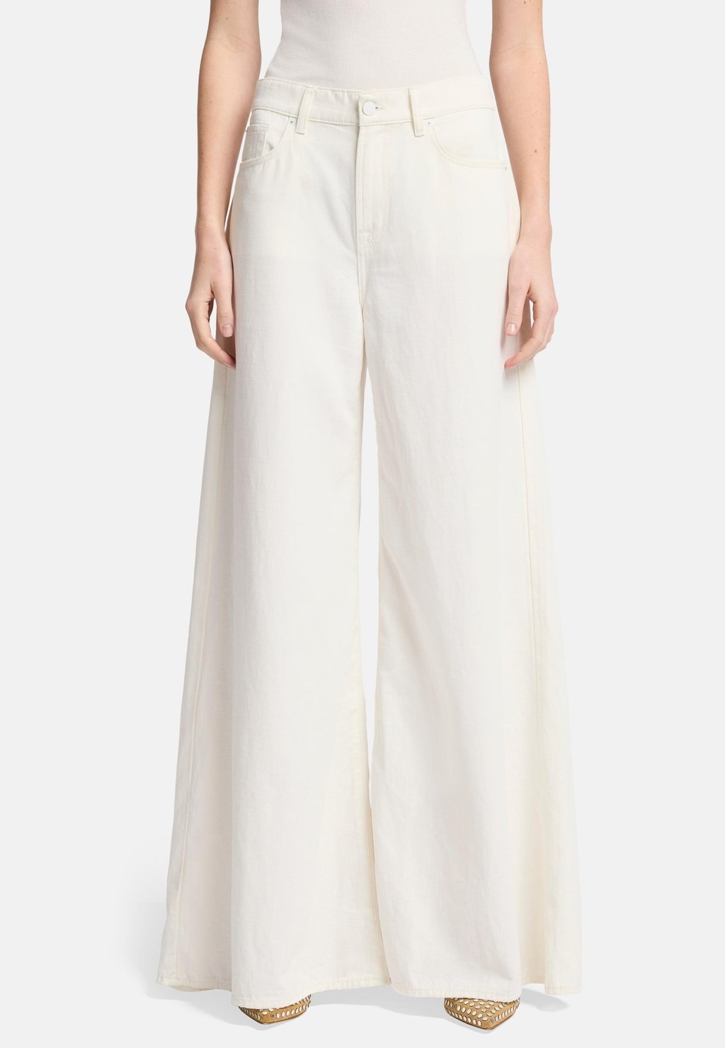 Расклешенные джинсы 7 for all mankind, белый
Расклешенные джинсы 7 for all mankind, белый