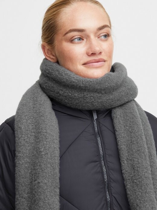 Вязаный шарф Oxmo, серый
Вязаный шарф Oxmo, серый