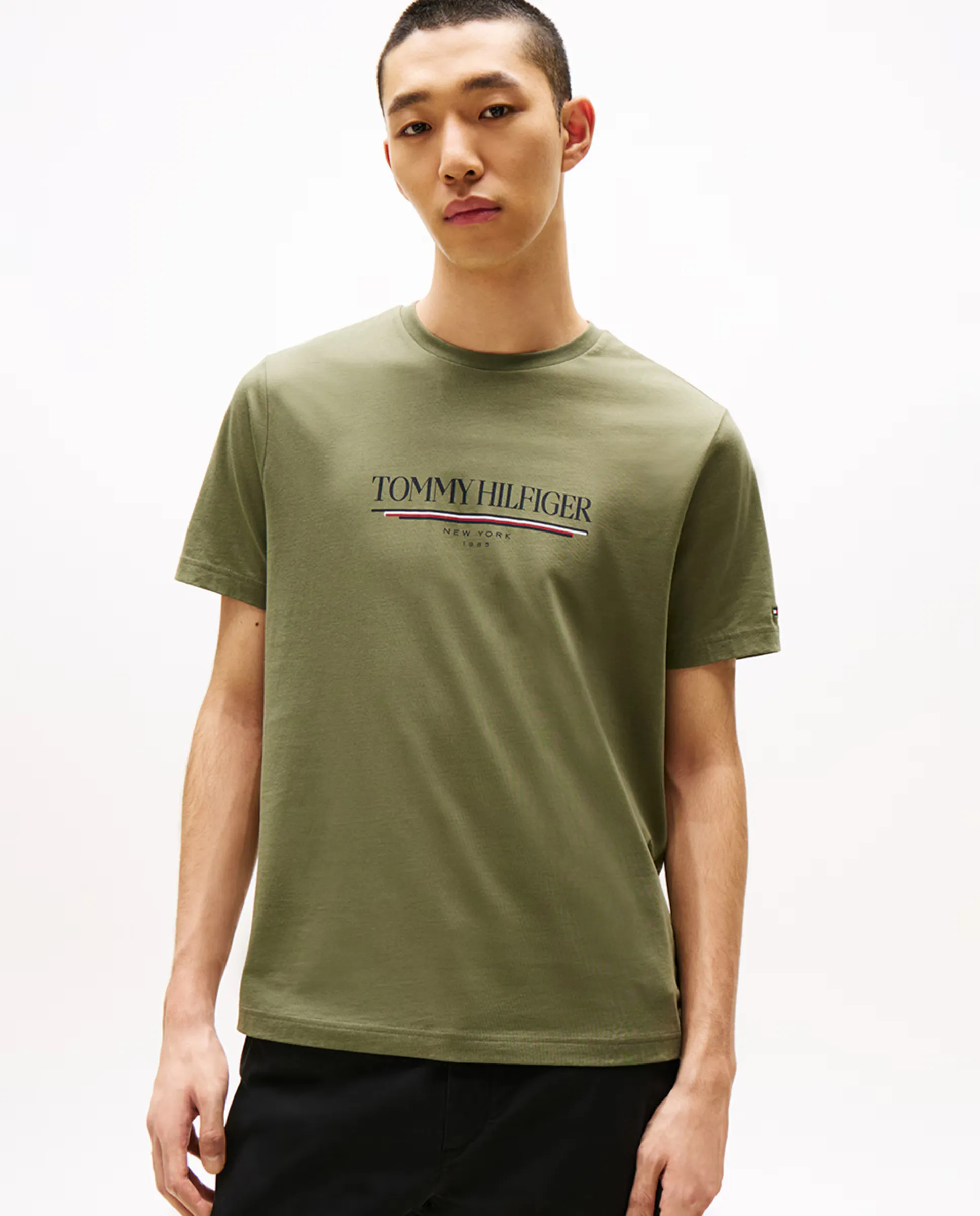 Мужская однотонная футболка с коротким рукавом Tommy Hilfiger, темно-зеленый
Мужская однотонная футболка с коротким рукавом Tommy Hilfiger, темно-зеленый