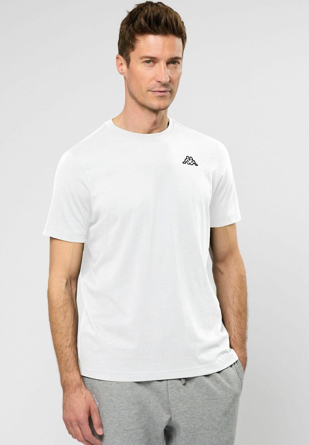 Базовая футболка CAFERS Kappa, белый
Базовая футболка CAFERS Kappa, белый