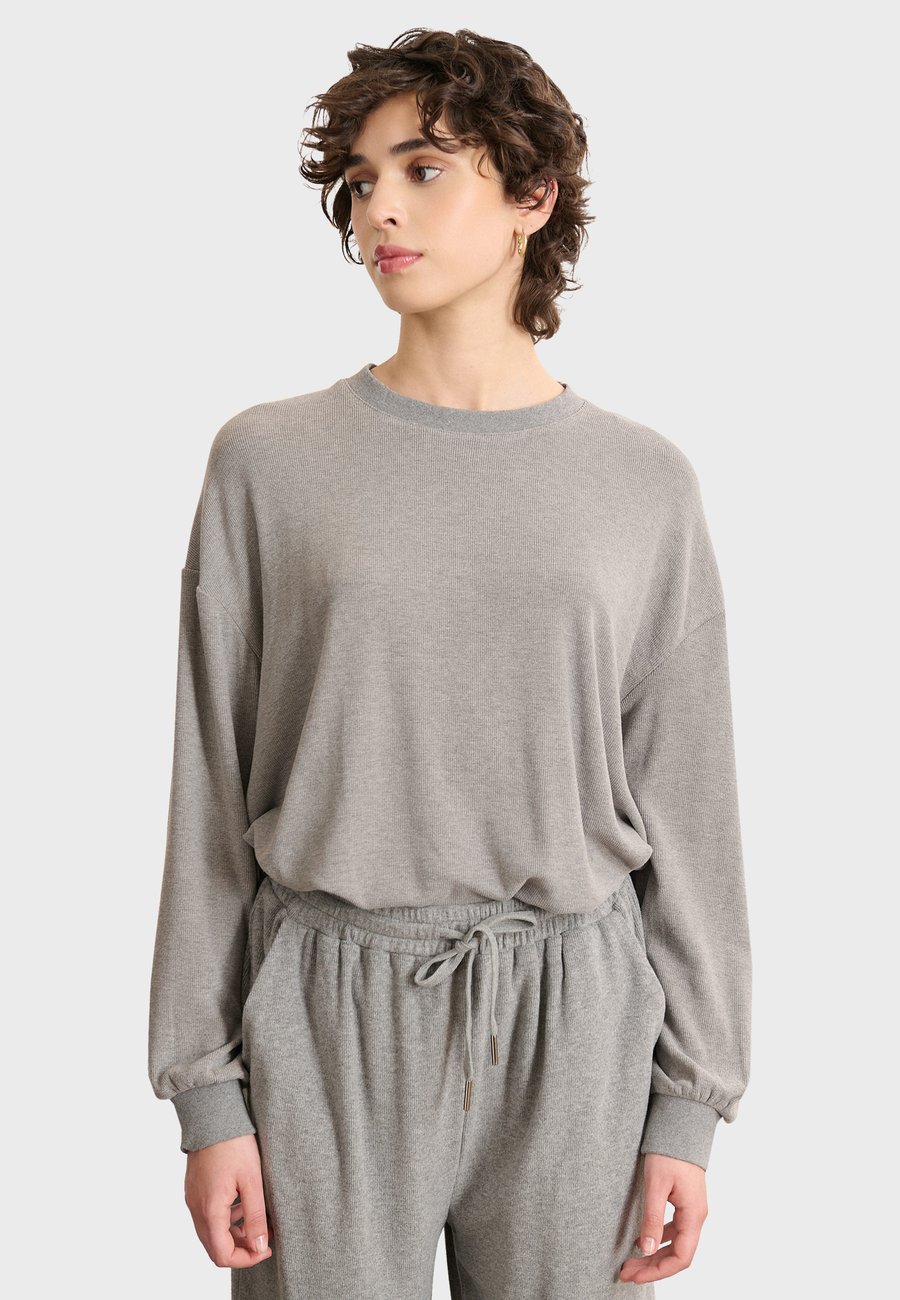 Толстовка Garance Paris TEDDY, Heather Grey/Grey
Толстовка Garance Paris TEDDY, Heather Grey/Grey