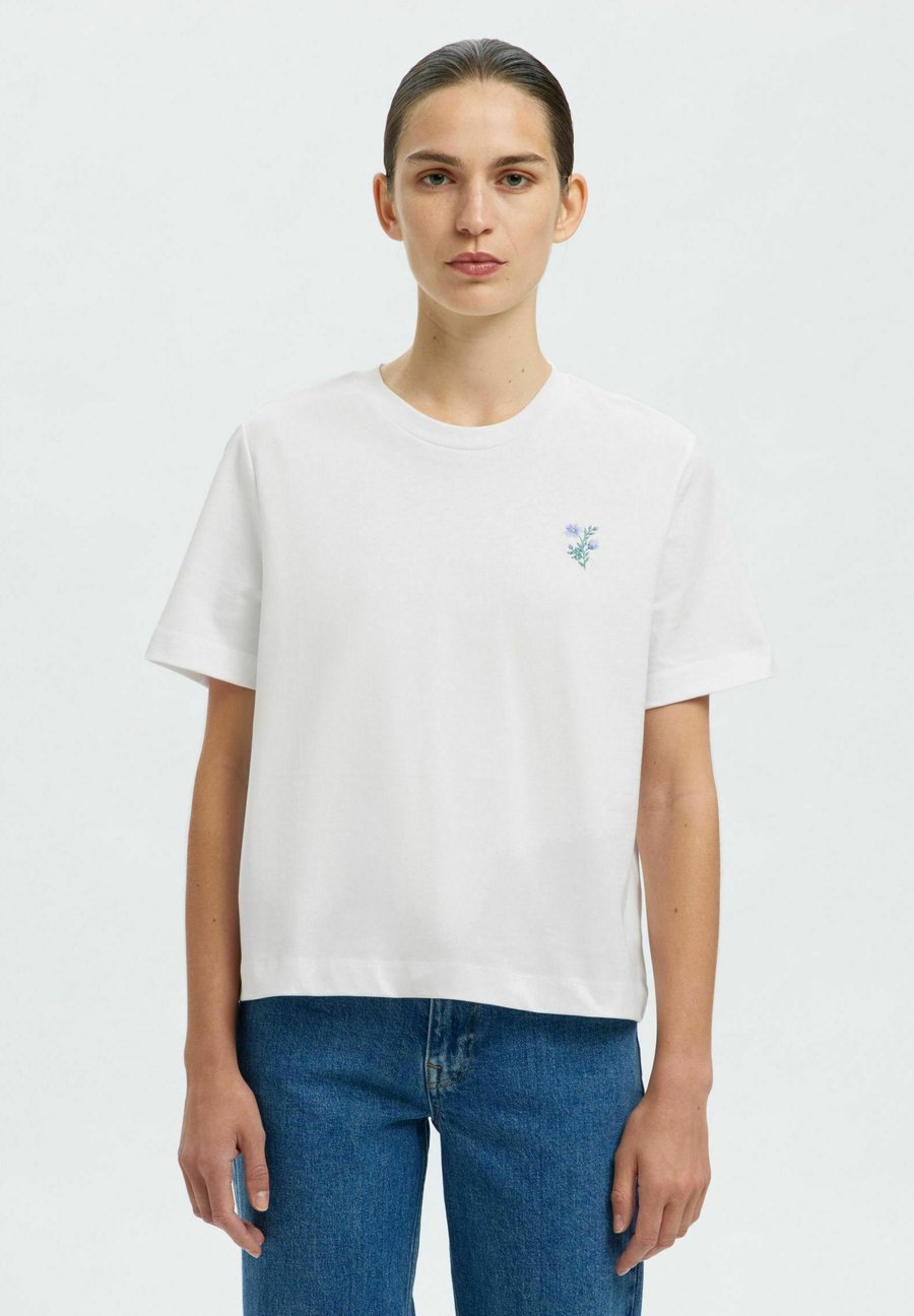 Футболка Selected Femme MIT RUNDHALSAUSSCHNITT BESTICKTES, Bright White /White Denim, Белый, Футболка Selected Femme MIT RUNDHALSAUSSCHNITT BESTICKTES, Bright White /White Denim
Футболка Selected Femme MIT RUNDHALSAUSSCHNITT BESTICKTES, Bright White /White Denim, Белый, Футболка Selected Femme MIT RUNDHALSAUSSCHNITT BESTICKTES, Bright White /White Denim