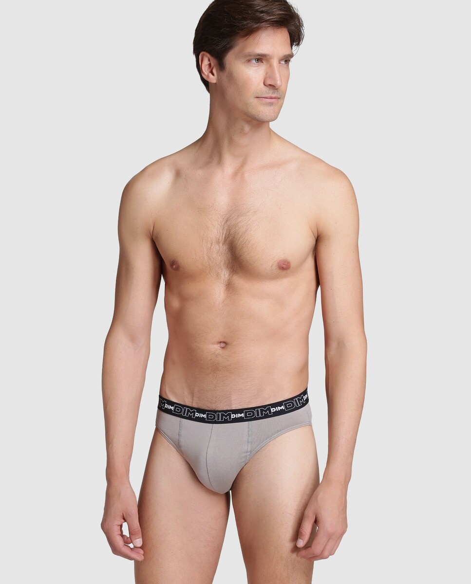 Комплект из трёх мужских трикотажных слипонов Дим в ассортименте Dim
Комплект из трёх мужских трикотажных слипонов Дим в ассортименте Dim