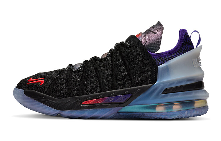 Детские баскетбольные кроссовки Nike Lebron 18 для детей
Детские баскетбольные кроссовки Nike Lebron 18 для детей