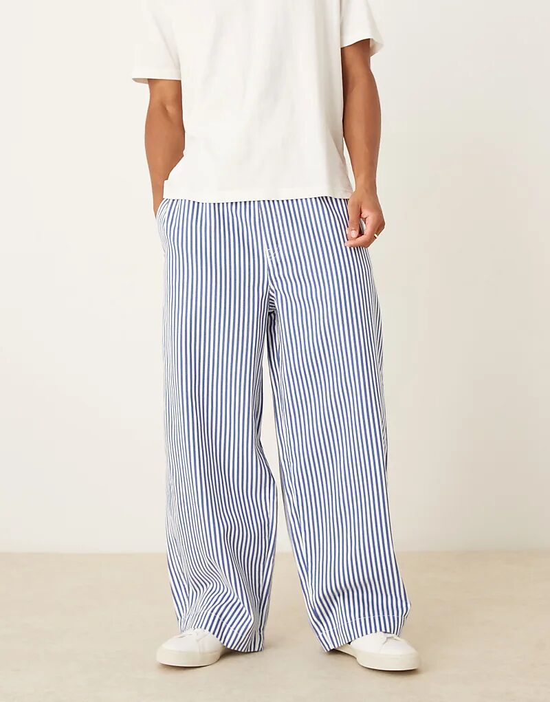 Свободные брюки-парашюты ASOS DESIGN в синюю полоску
Свободные брюки-парашюты ASOS DESIGN в синюю полоску