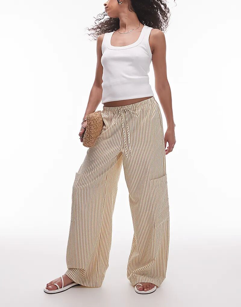 Текстурированные брюки Topshop прямого кроя с завязкой на талии в нейтральную полоску
Текстурированные брюки Topshop прямого кроя с завязкой на талии в нейтральную полоску