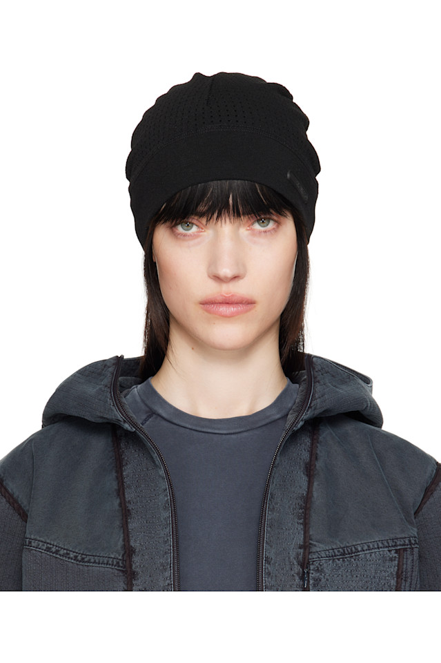 Шапка с логотипом Hyein Seo, черный
Шапка с логотипом Hyein Seo, черный