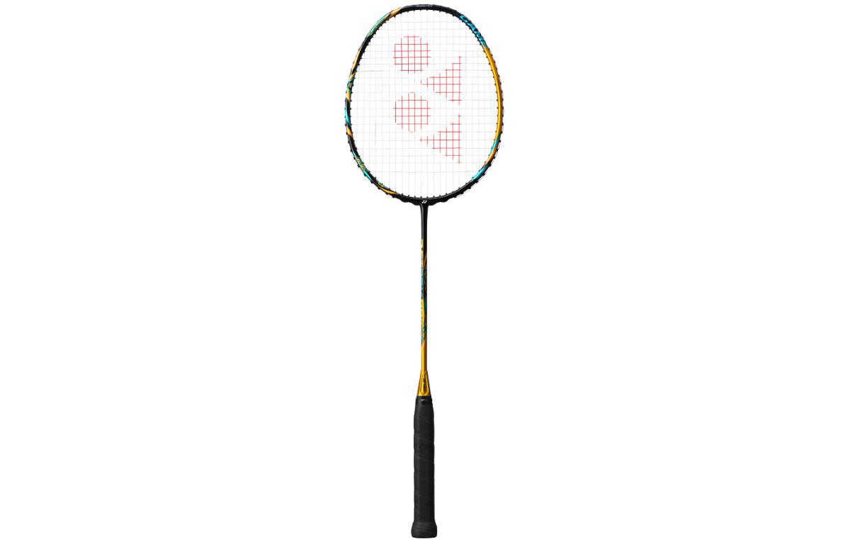 YONEX Тианфу AX88D PLAY бадминтонная ракетка из цельного карбона, тип контроля универсальный, для профессиональной защиты, цвет camel gold
YONEX Тианфу AX88D PLAY бадминтонная ракетка из цельного карбона, тип контроля универсальный, для профессиональной защиты, цвет camel gold