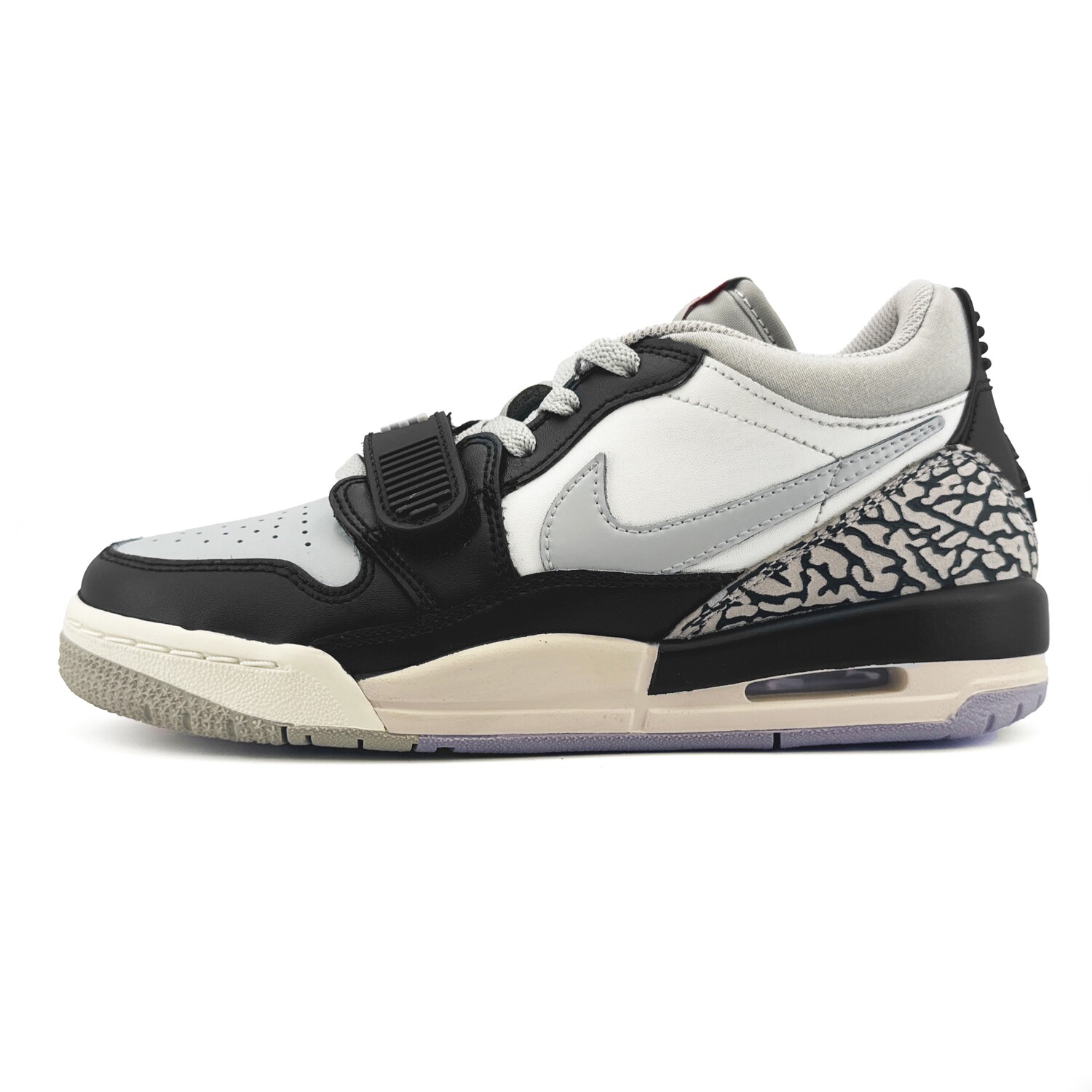 Баскетбольные кроссовки Legacy 312 для детей, начальная школа Jordan, серебряный
Баскетбольные кроссовки Legacy 312 для детей, начальная школа Jordan, серебряный