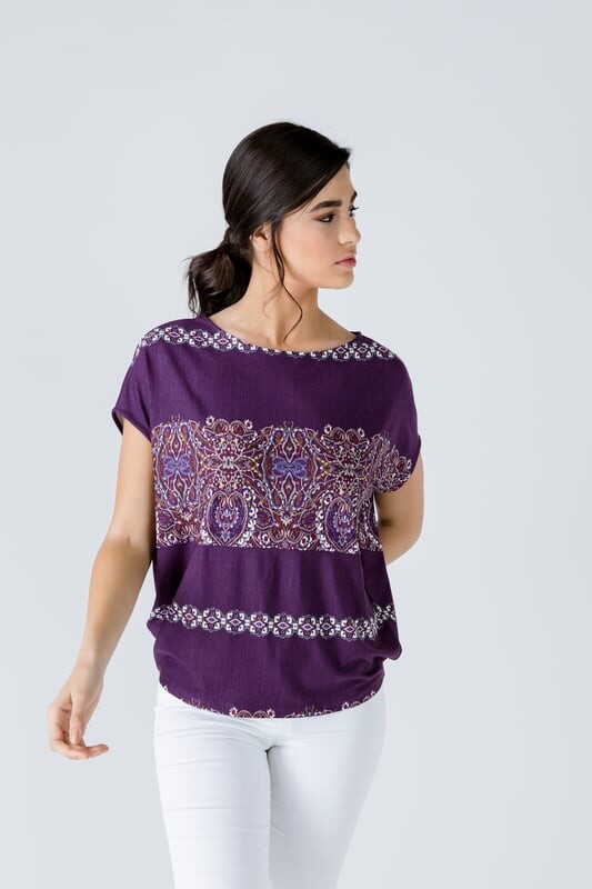 Объемный топ без рукавов с принтом Conquista, фиолетовый
Объемный топ без рукавов с принтом Conquista, фиолетовый