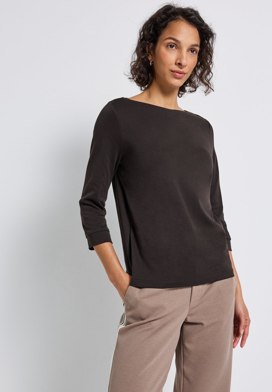 Топ Street One BASIC U-BOOT, Braun/Dark Brown
Топ Street One BASIC U-BOOT, Braun/Dark Brown