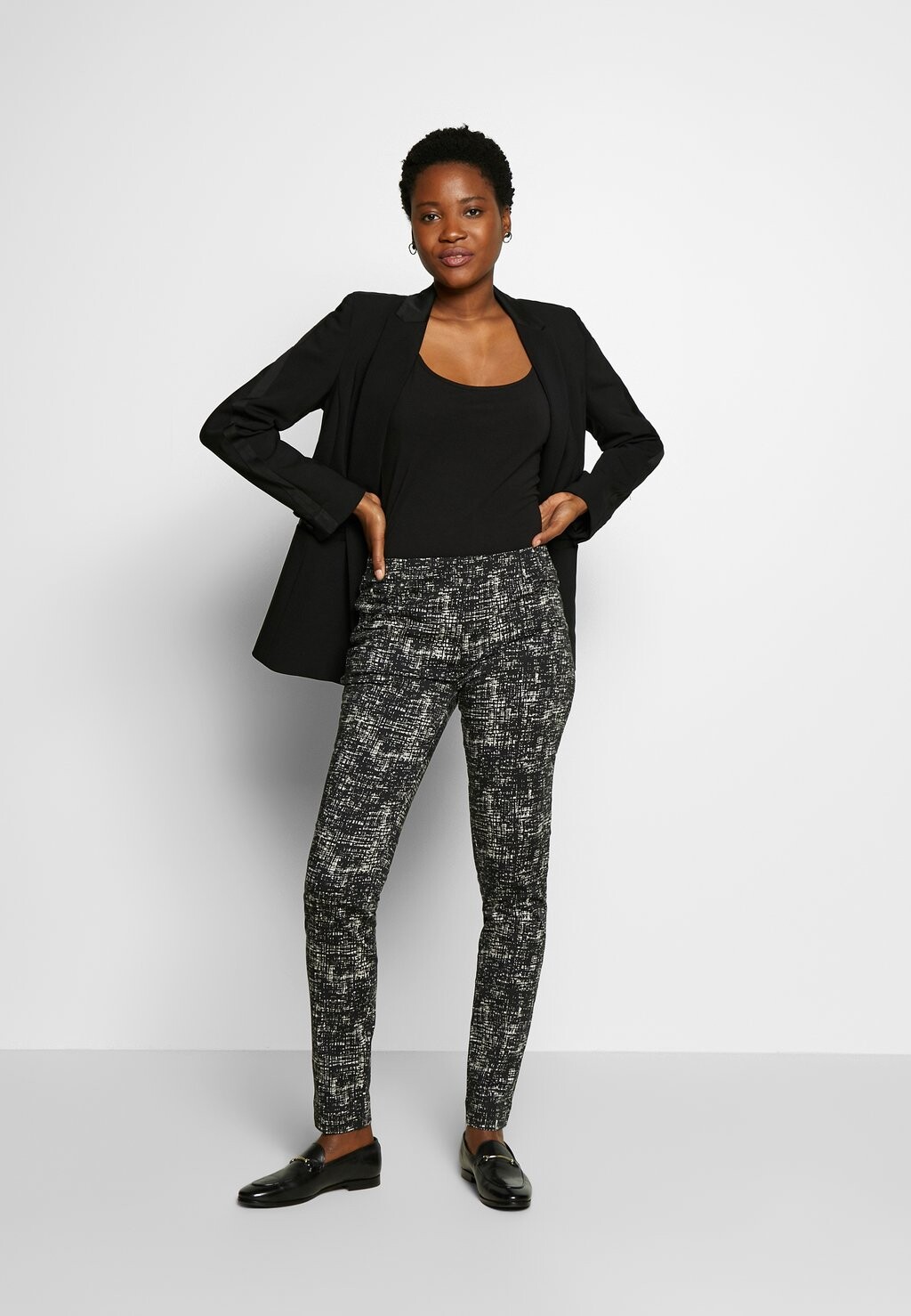 Топ Anna Field, черно-белый
Топ Anna Field, черно-белый