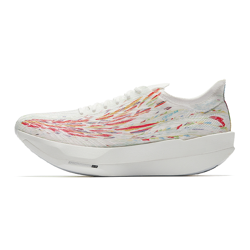 ANTA Низкие кроссовки мужские белые красные зеленые
ANTA Низкие кроссовки мужские белые красные зеленые