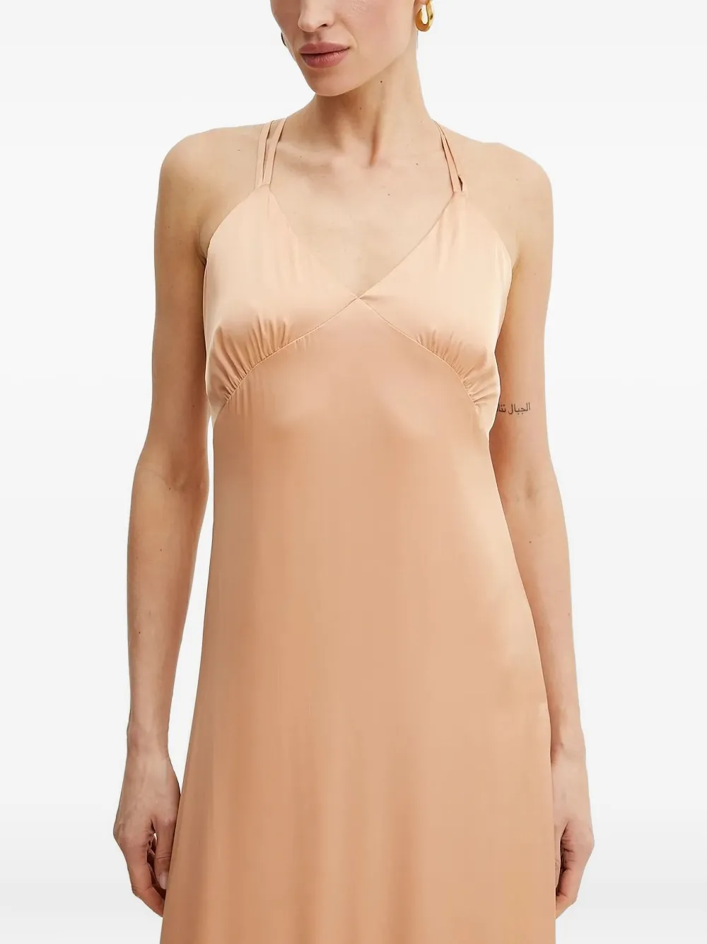 Длинное платье с перекрестными бретелями на спине Silvian Heach, нейтральный