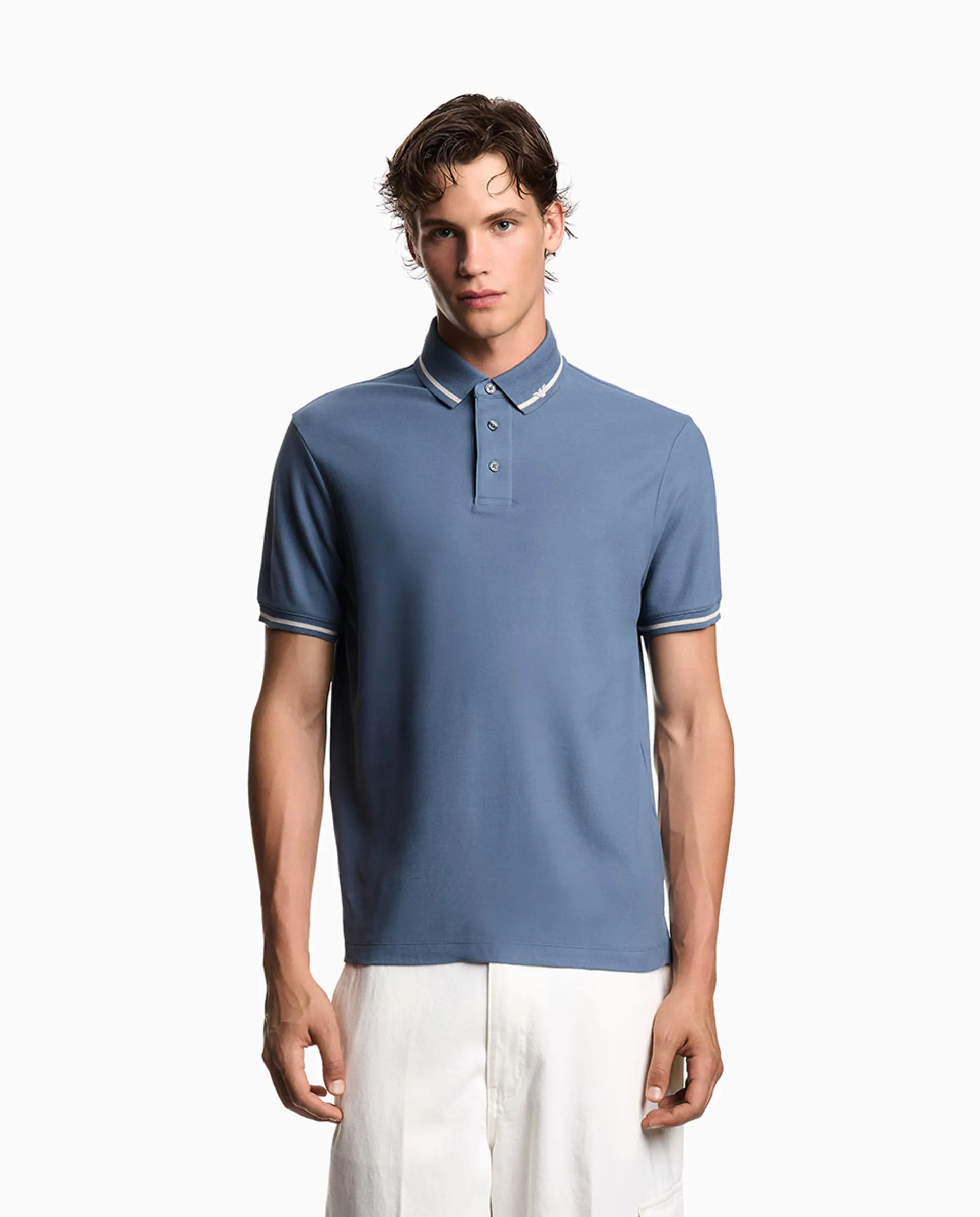 Мужская поло с коротким рукавом и контрастным воротником Emporio Armani, светло-голубой 
Мужская поло с коротким рукавом и контрастным воротником Emporio Armani, светло-голубой