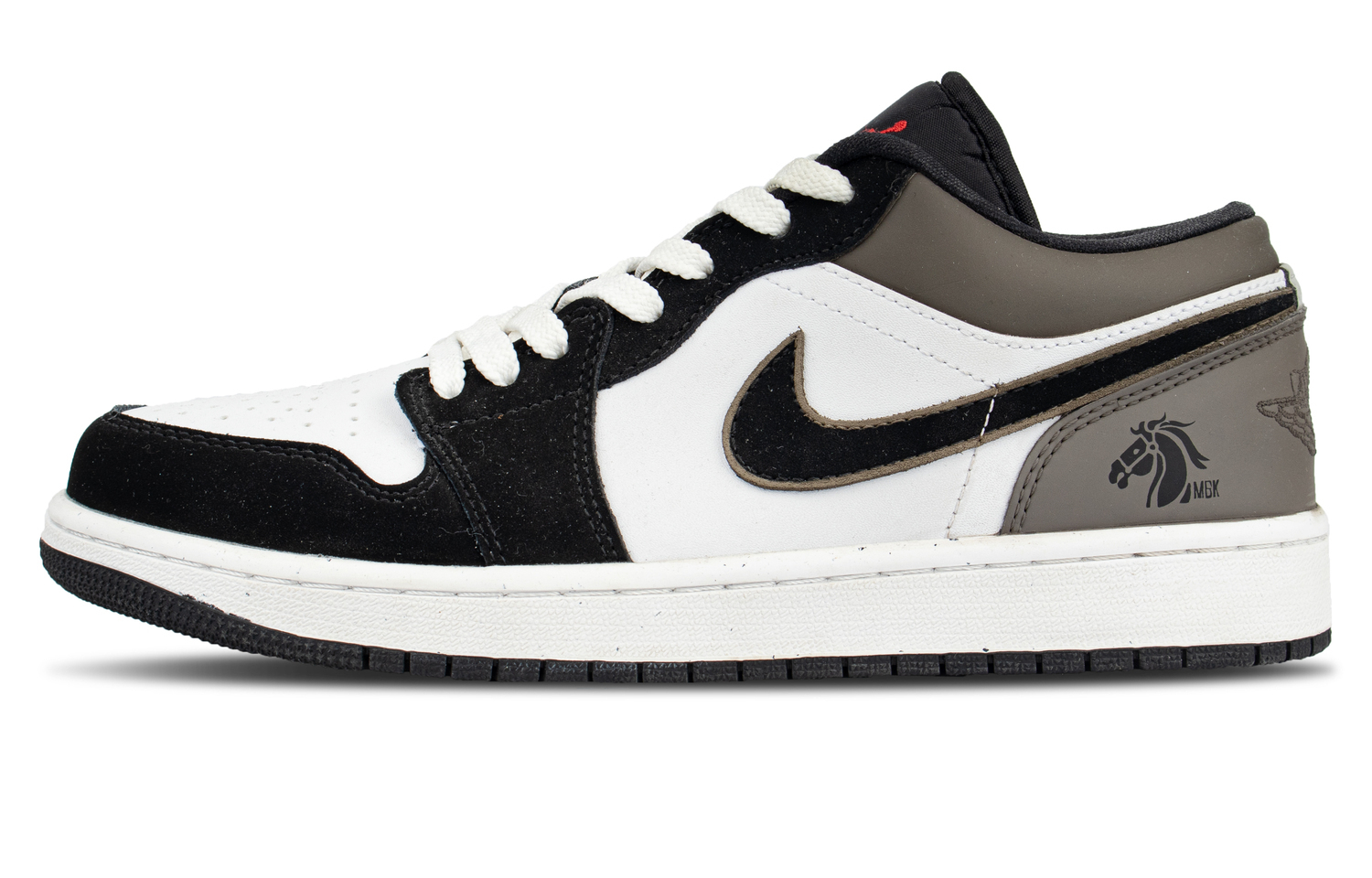 Jordan Air 1 Vintage Кроссовки для баскетбола Unisex Black Brown
Jordan Air 1 Vintage Кроссовки для баскетбола Unisex Black Brown