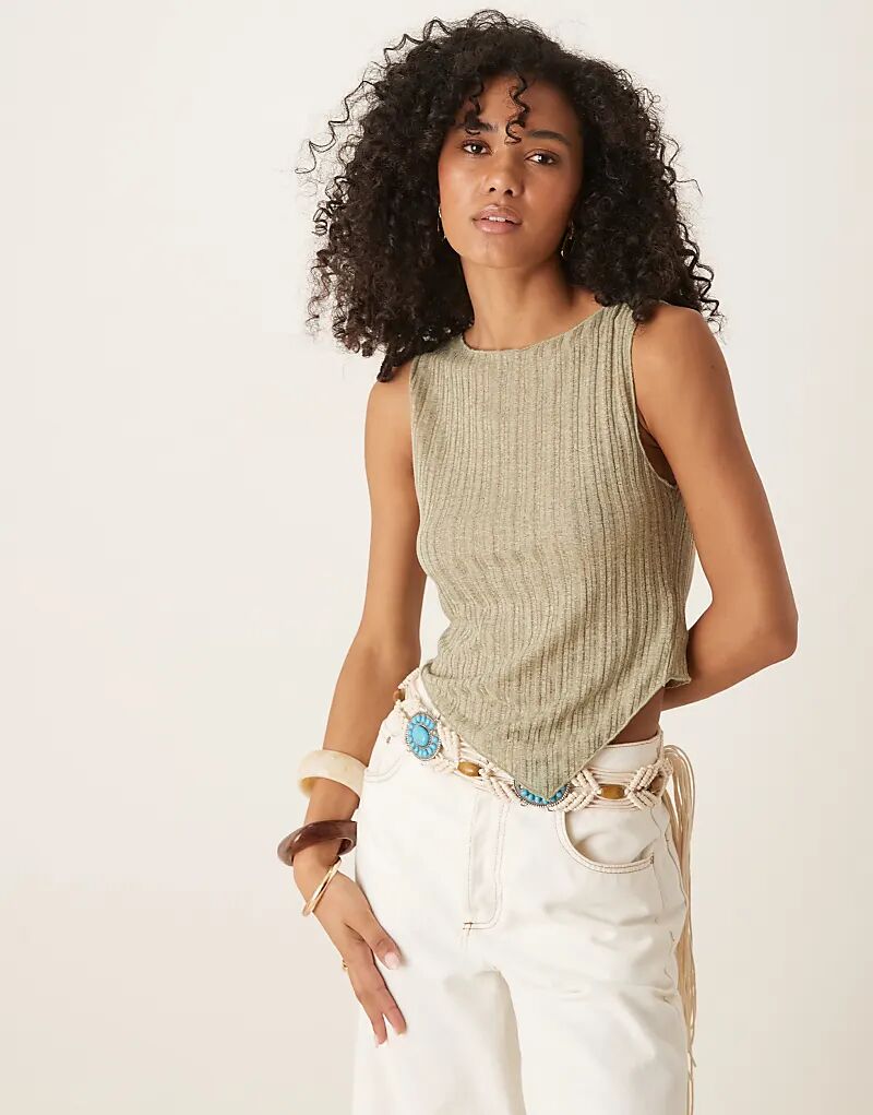 Асимметричный топ Motel Etta из тонкого трикотажа цвета шалфея
Асимметричный топ Motel Etta из тонкого трикотажа цвета шалфея