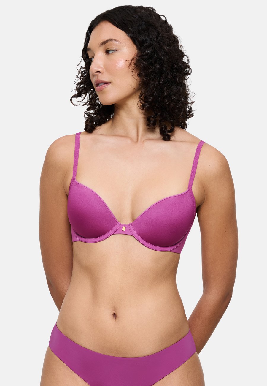 Бюстгальтер Triumph 2-PACK MAKE-UP ESSENTIALS, Red Wine/Purple
Бюстгальтер Triumph 2-PACK MAKE-UP ESSENTIALS, Red Wine/Purple