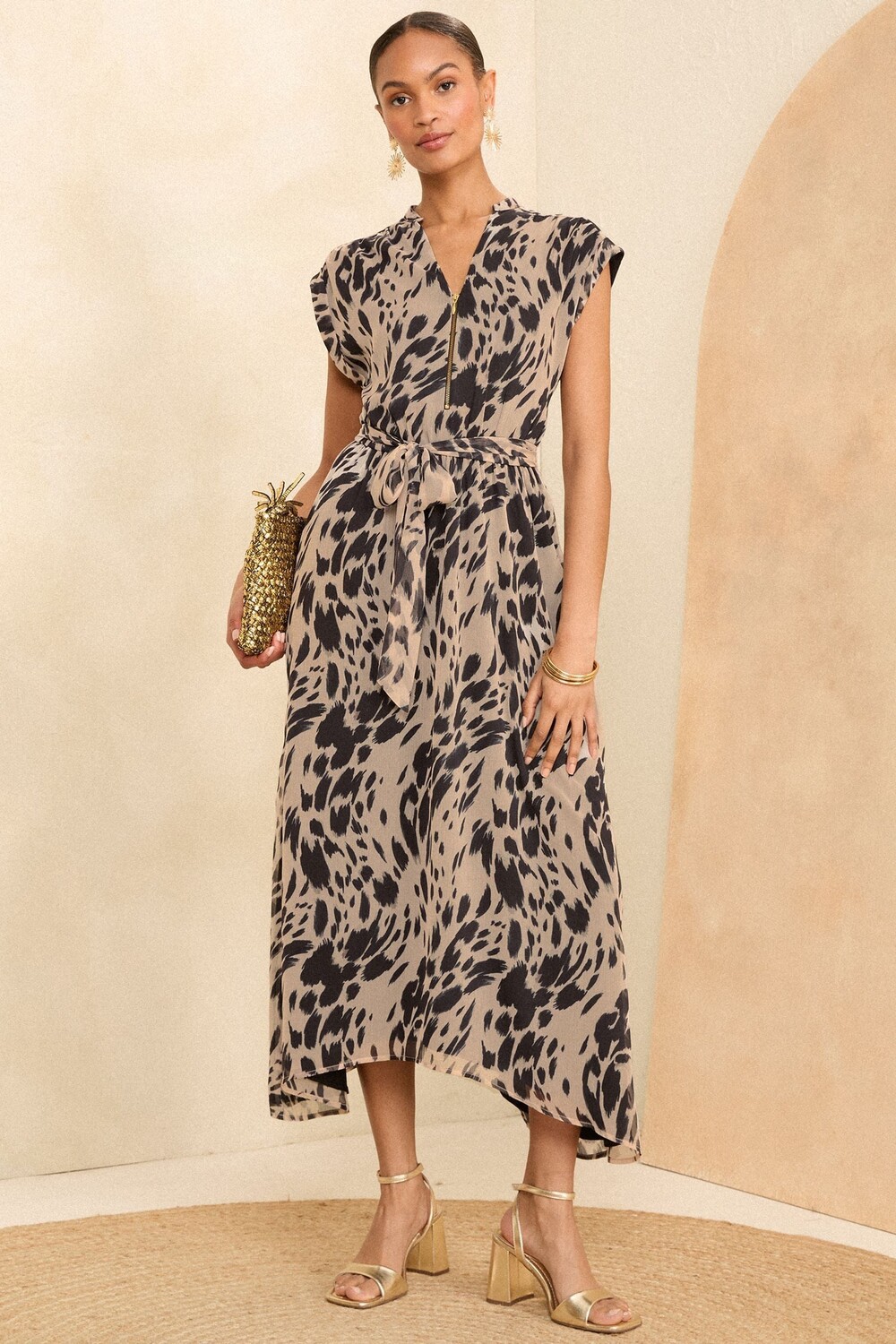 Платье миди с принтом, рукавами подворотами, молнией спереди Love & Roses, бежевый