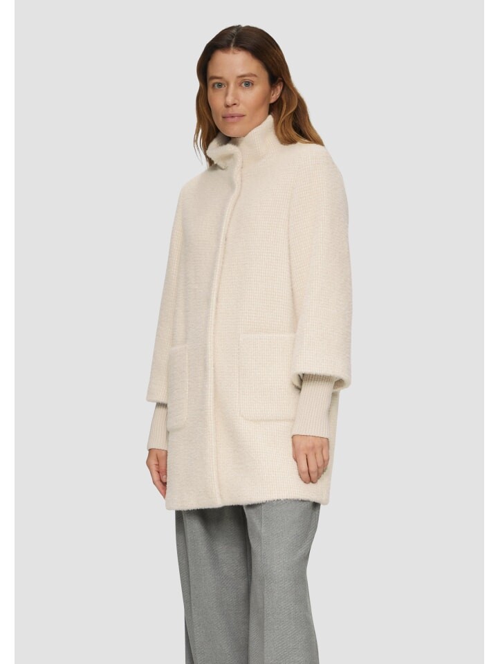 Пуховик sOliver BLACK LABEL langarm, бежевый
Пуховик sOliver BLACK LABEL langarm, бежевый