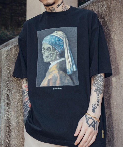 Футболка, крой оверсайз, бренд SWAPE Subciety, черный
Футболка, крой оверсайз, бренд SWAPE Subciety, черный