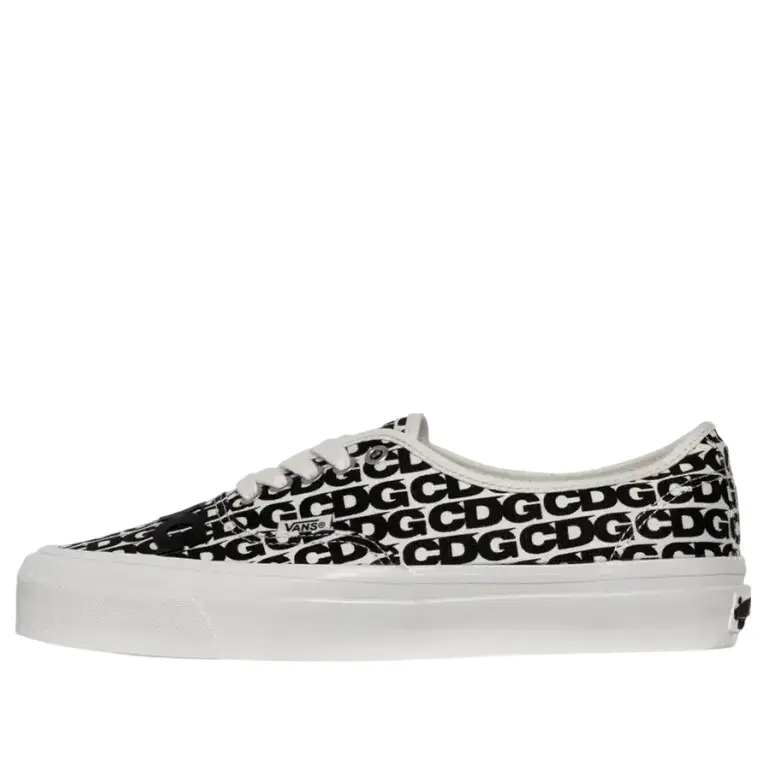 Vans x CDG COMME des GARCONS OTW Authentic 'White Black'
Vans x CDG COMME des GARCONS OTW Authentic 'White Black'