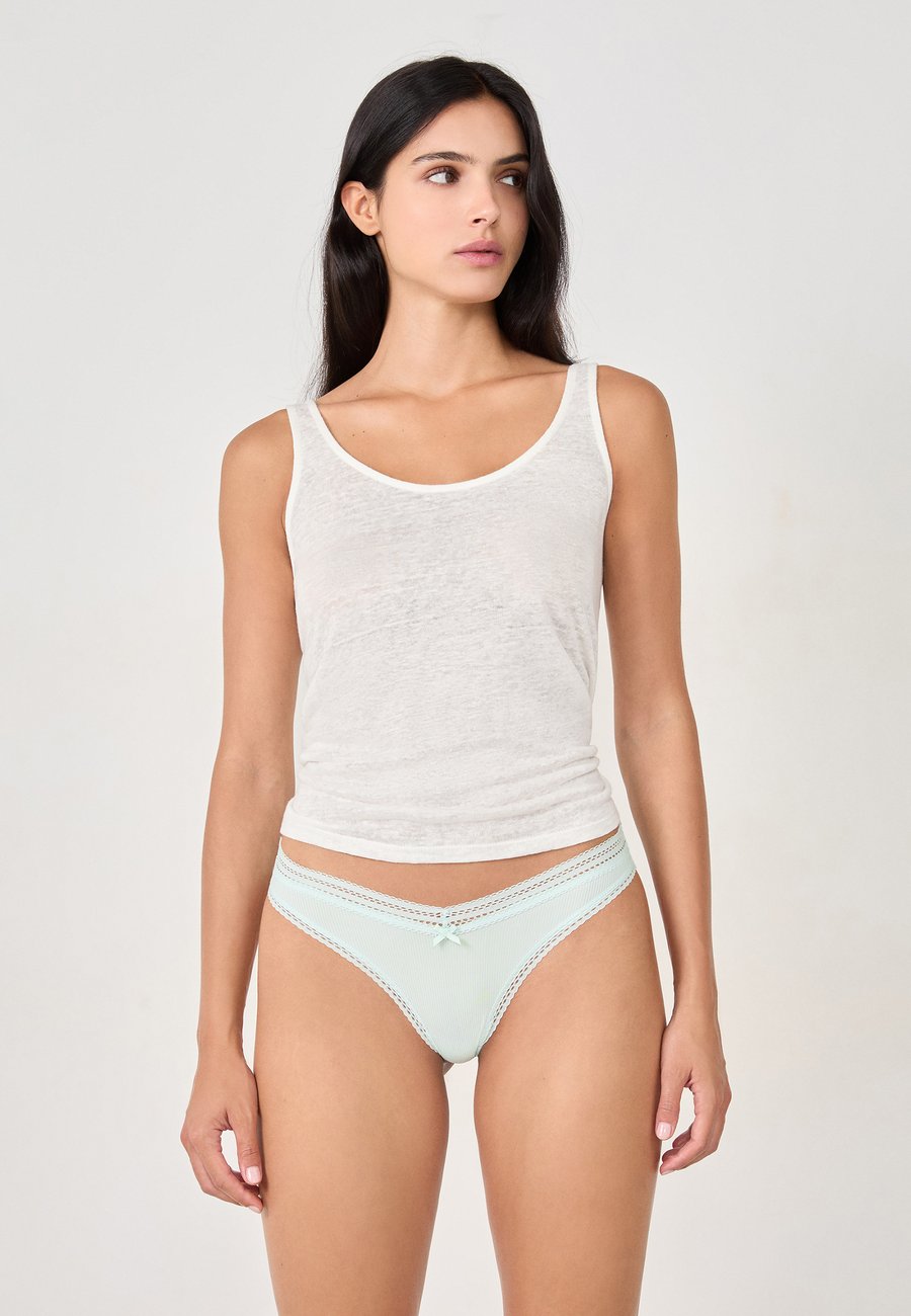 Трусы Etam POWER, Emeraude/Light Green
Трусы Etam POWER, Emeraude/Light Green