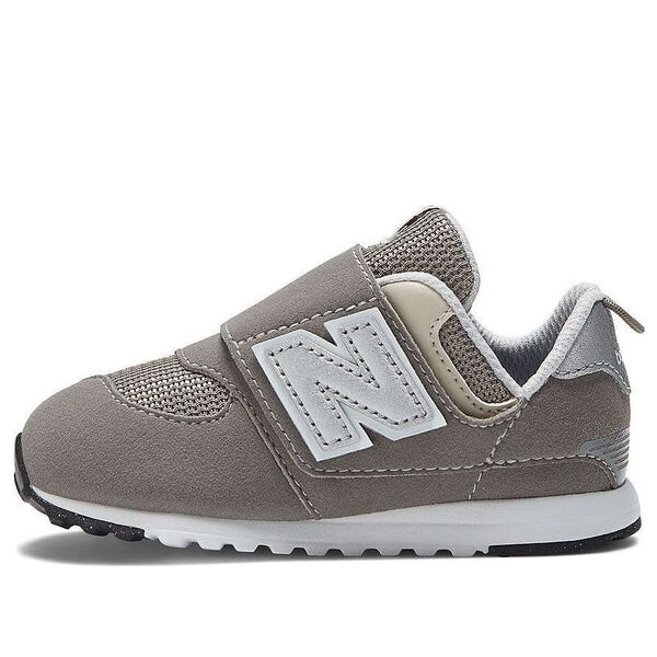 Кроссовки 574 новые b на липучке New Balance, серебряный
Кроссовки 574 новые b на липучке New Balance, серебряный