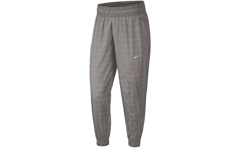 Трикотажные спортивные штаны женские Olive Ash Nike
Трикотажные спортивные штаны женские Olive Ash Nike