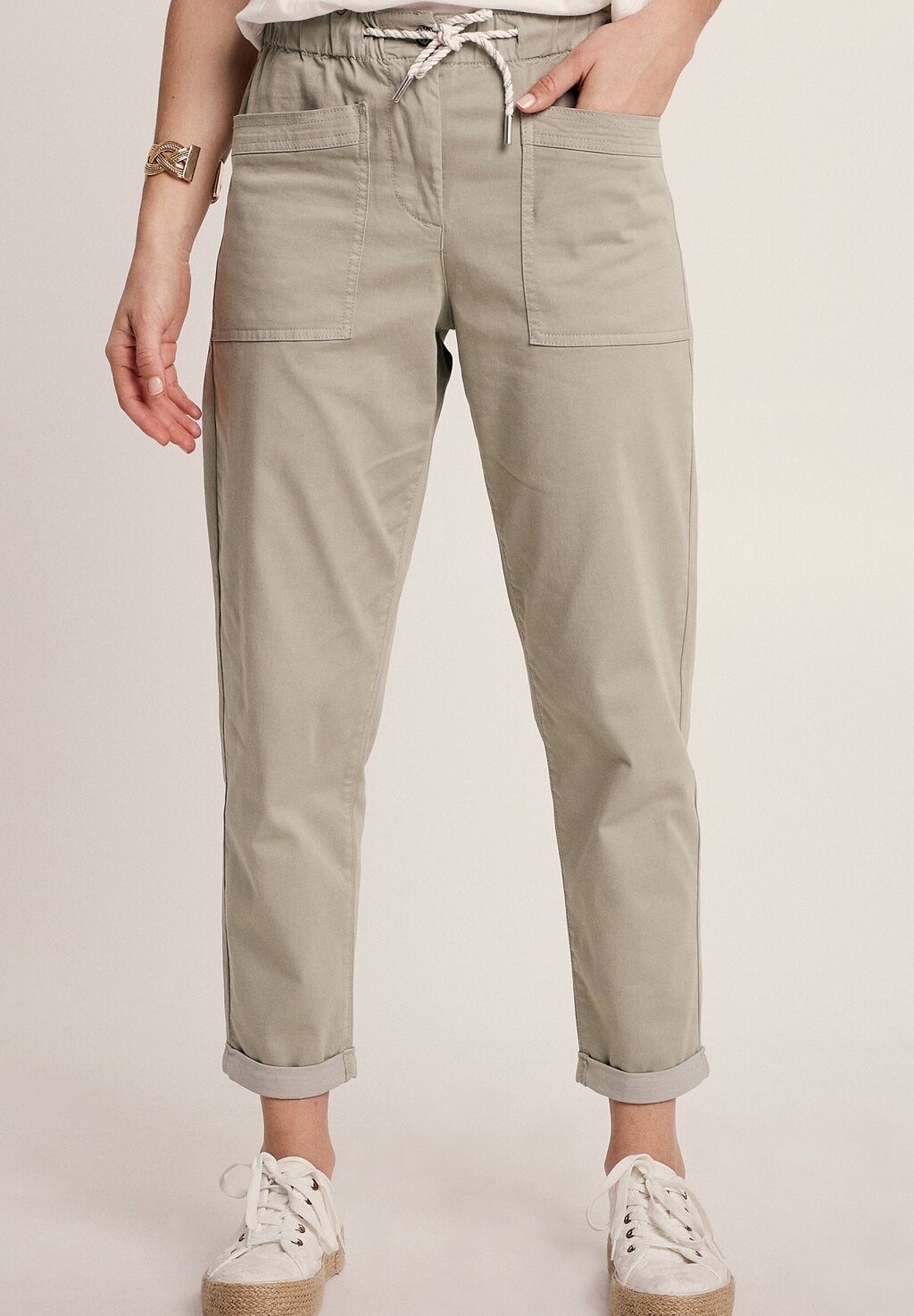 Тканевые брюки Breal, светло-зеленый
Тканевые брюки Breal, светло-зеленый