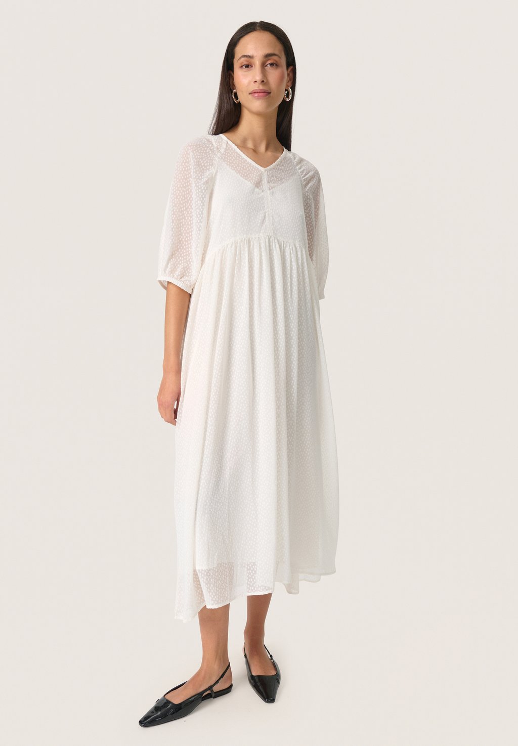 Платье макси CAMMELIE Soaked in Luxury, кремовый
Платье макси CAMMELIE Soaked in Luxury, кремовый