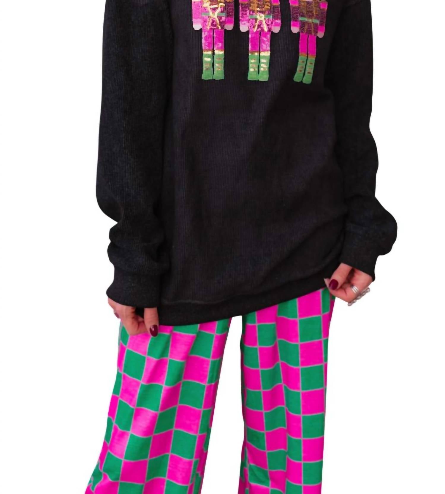 Черный шнурованный свитер с круглым вырезом Sequin Nutcracker в розовом цвете Parade J. Lee
Черный шнурованный свитер с круглым вырезом Sequin Nutcracker в розовом цвете Parade J. Lee